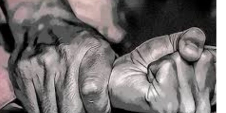 शर्मनाक : नामी मॉल के मैनेजर ने खुद को अविवाहित बताकर सेल्स गर्ल के साथ किया दुष्कर्म, हुआ गिरफ्तार