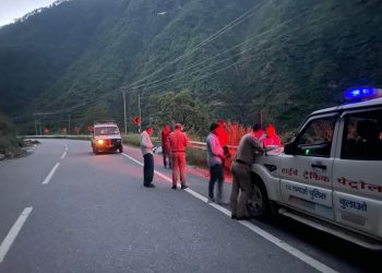 हूटर लगाने वाले सावधान: फ्लैशर लाइट्स के खिलाफ पुलिस ने किया विशेष चेकिंग अभियान