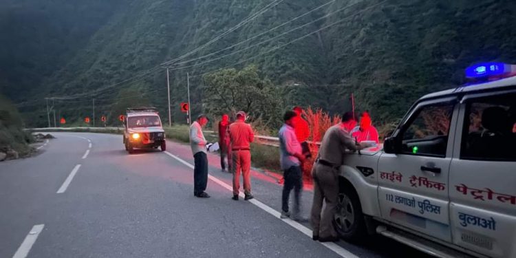 हूटर लगाने वाले सावधान: फ्लैशर लाइट्स के खिलाफ पुलिस ने किया विशेष चेकिंग अभियान