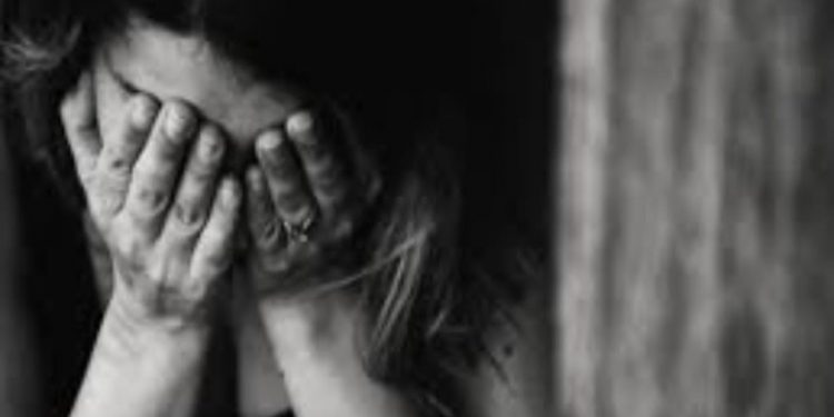 शर्मनाक :  बैंक में नौकरी दिलाने का झांसा देकर एक बैंक कर्मी ने किया महिला का यौन शोषण