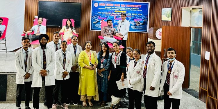 गुड न्यूज : एसजीआरआरयू में नेशनल फार्माकोविजिलैन्स वीक पर विभिन्न कार्यक्रम आयोजित