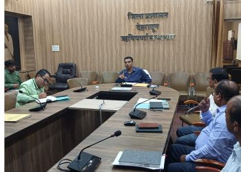 गुड न्यूज : जिलाधिकारी ने उठाया स्कूलों को स्मार्ट बनाने का जिम्मा, अपने कार्यकाल में इन दो जिलों के स्कूलों को बनाया स्मार्ट