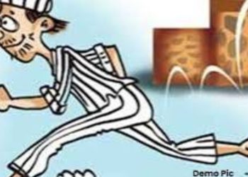अजब-गजब : हरिद्वार जेल से दो कैदी फरार, मचा हड़कंप