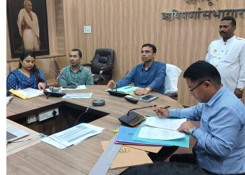 चेतावनीः जनपद में बिना अनुमति तथा अनुमति से अधिक सड़क खुवाई करने पर होगी अपराधिक कार्यवाही,जनमानस की समस्या/सुरक्षा को दृष्टिगत रखते हुए डीएम के सख्त निर्देश।