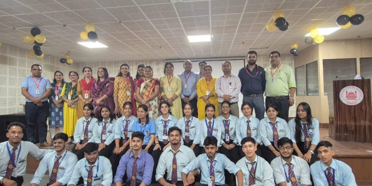 मानविकी एवं सामाजिक विज्ञान संकाय में स्टूडेंट काऊंसिल का बैज अलंकरण समारोह