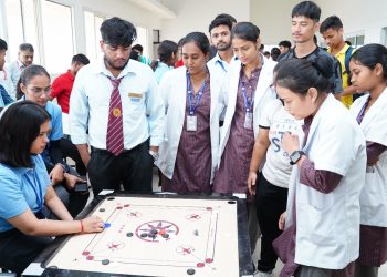 एसजीआरआरयू क्रिकेट में स्कूल ऑफ योगिक साइंस ने नर्सिंग को किया पराजित