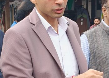 जिलाधिकारी की अध्यक्षता में रा. इ. का. मालदेवता में बहुउद्देशीय शिविर का आयोजन