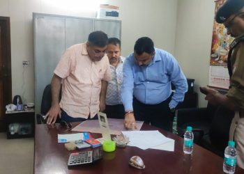 बड़ी खबर : अवैध पटाखा गोदाम सीज, गोदाम संचालक पर मुकदमा दर्ज