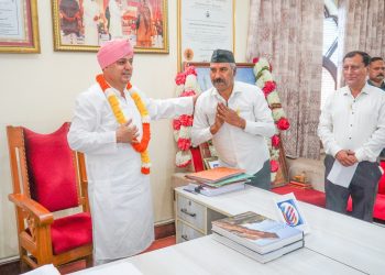 उत्तराखण्ड राज्य आन्दोलनकारी मंच के जिलाध्यक्ष ने श्री दरबार साहिब में टेका माथा