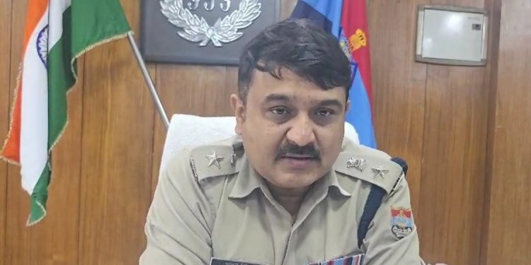 बड़ी खबर : विदेश में नौकरी दिलाने के नाम पर लाखों की ठगी करने वाली एजेंसियों के विरूद्ध दून पुलिस कप्तान का सख्त रूख जारी