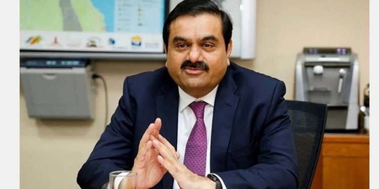 बड़ी खबर : सोलर एनर्जी कांट्रेक्ट को लेकर गौतम अडानी पर लगे गंभीर आरोप, मुकदमा दर्ज