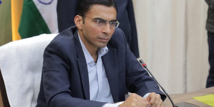 राज्य आंदोलनकारियों की समस्याओं का निस्तारण के लिए किया जाएगा हरसंभव प्रयासः डीएम