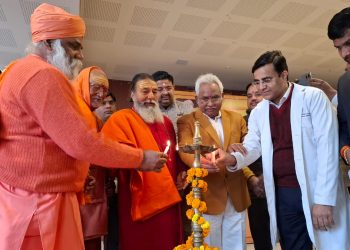 श्री महंत इंदिरेश अस्पताल के निःशुल्क स्वास्थ्य,परीक्षण शिविर में 1500 मरीजों ने उठाया लाभ