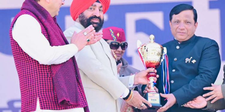 गुड न्यूज: सूचना विभाग की झांकी को बेस्ट झांकी का अवॉर्ड मिला