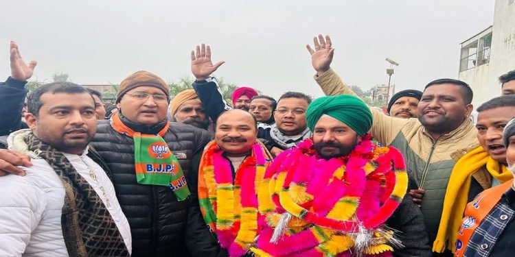 बिग ब्रेकिंग: वोटिंक से पहले बीजेपी जीती ये सीट