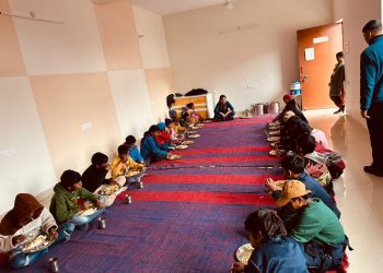 बड़ी खबर : भिक्षावृत्ति के अंधकार से शिक्षा की रोशनी की ओर: जिलाधिकारी का अभिनव प्रयास