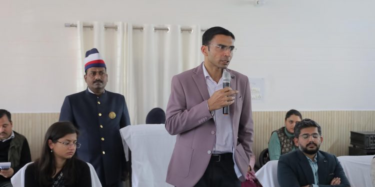 डीएम के इस निर्णय से लगभग 180 गांव के 20 हज़ार से अधिक लोग होंगे लाभान्वित।