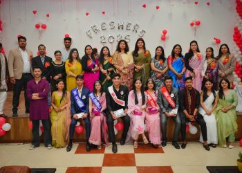 एसजीआरआरयू में सीनियर्स ने किया जूनियर्स का जोरदार वेलकम