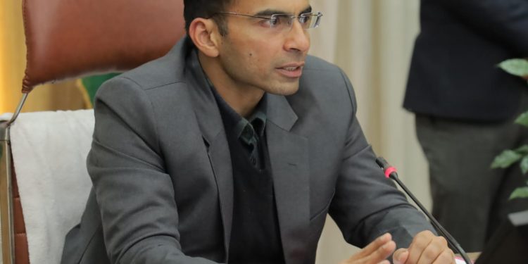 राजस्व के लिए जनमानस के साथ धोखाधड़ी की नही दी जा सकती है छूटः डीएम