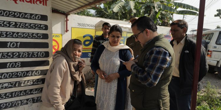 मा0 मुख्यमंत्री श्री पुष्कर सिंह धामी के जनमानस को मिले त्वरित न्याय के निर्देशों को धरातल पर तेजी से उतारने को डीएम संकल्परत।