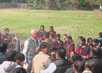 एसजीआरआर इंण्टर काॅलेज भोगपुर की जमीन को कब्जाने की फिराक में पूर्व डीजीपी