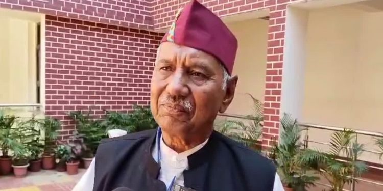 बिग ब्रेकिंग : बुरा न मानो होली है! नेगी दा ने गाने से मचाया धमाल, छोड़े शब्दभेदी बाण, सियासी पारा