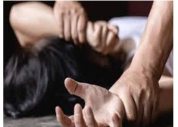 शर्मनाक : जबरदस्ती घर में घुसकर युवती से किया गया रेप का प्रयास, बीजेपी नेता समेत तीन लोगों पर मुकदमा दर्ज