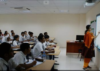 बेसिक शिक्षा के बहुरेंगे दिन, बच्चों को मिलेगी डिजिटल लर्निंग की सुगम सुविधा।डीएम