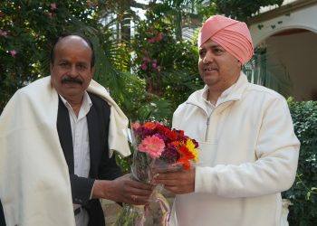 बार काउंसिल के अध्यक्ष मनमोहन कंडवाल ने श्री दरबार साहिब में टेका मत्था, एसजीआरआर ग्रुप के संस्थानों के कल्याणकारी कार्यों की भूरी भूरी प्रशंसा की