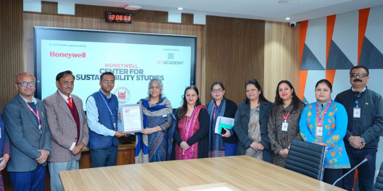 गुड न्यूज: एसजीआरआर विश्वविद्यालय को मिला “सेंटर ऑफ एक्सीलेंस” अवार्ड