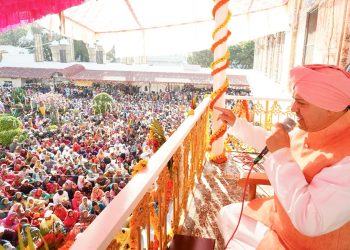 भक्ति में लीन होकर जीवन को सार्थक बनाएं: श्री महाराज जी