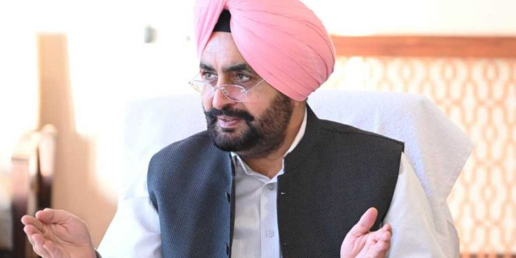 उत्तराखंड में चुनावी तैयारियों की समीक्षा: मतदाताओं की सुविधा पर विशेष जोर