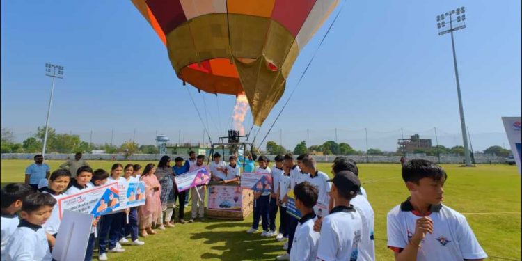उत्तराखंड में रोमांच का नया सफर: युवाओं के लिए एयरो स्पोर्ट्स का आयोजन
