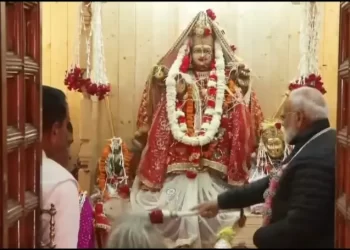 Big breaking :-माँ गंगा के शीतकालीन निवास स्थल पर पीएम ने पूजा अर्चना कर लिया माँ गंगा का आशीर्वाद