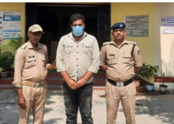 बड़ी खबर : भाजपा के पूर्व विधायक की बेटी को ब्लैकमेल करने का आरोपी गिरफ्तार, एक आरोपी महिला की तलाश जारी