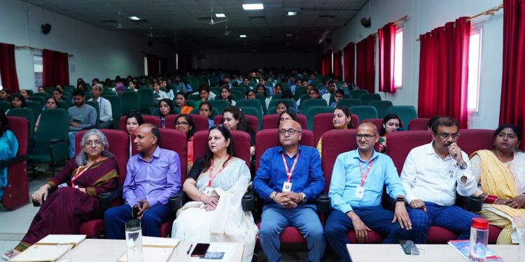 एसजीआरआर विवि में उद्यमिता जागरूकता कार्यक्रम आयोजित