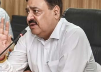 बिग ब्रेकिंग: कुंभ की तैयारियों पर आयुक्त विनय शंकर पाण्डे की समीक्षा बैठक, समयबद्ध कार्यों पर दिया जोर