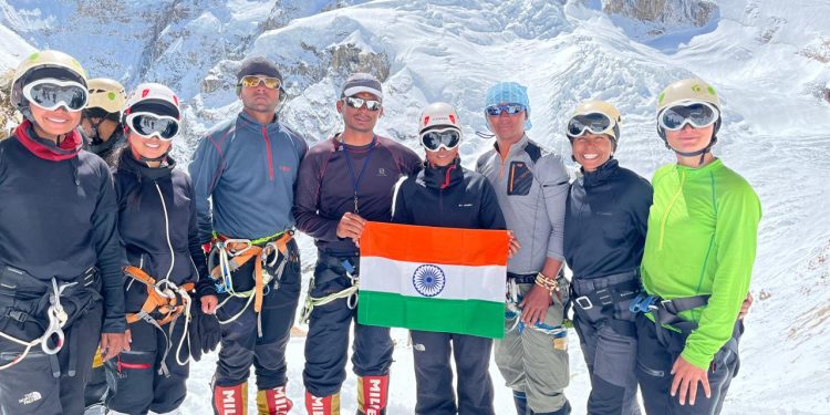 उत्तराखंड के तीन एनसीसी कैडेट्स ने रचा इतिहास: 18 मई 2025 को फतह की माउंट एवरेस्ट की चोटी