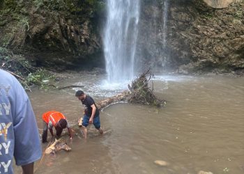 “पर्यटन का आनंद बना हादसा: चकराता टाइगर फॉल में पत्थर गिरने से दो की मौत”