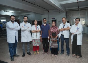 श्री महंत इन्दिरेश अस्पताल में डाॅक्टरों की मेहनत सेे मरीज़ ने मौत को दी मात