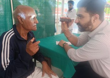 श्री महंत इन्दिरेश अस्पताल के निःशुल्क स्वास्थ्य शिविर का 300 बंदियों ने उठाया लाभ