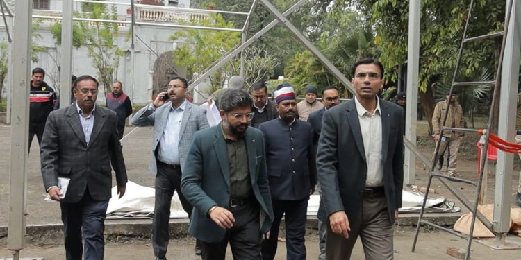 डीएम सविन के प्रोजेक्ट ‘‘उत्कर्ष’‘ समृद्ध आत्मविश्वासी बनते जिले के सरकारी स्कूल