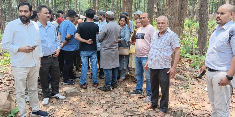 Big breaking: रीजनल पार्टी ने की भू माफिया के खिलाफ कार्रवाई की मांग