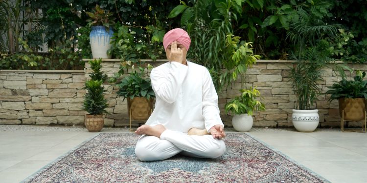 श्रीमहंत देवेन्द्र दास जी महाराज ने अन्तर्राष्ट्रीय योग दिवस पर देशवासियों को दी बधाई