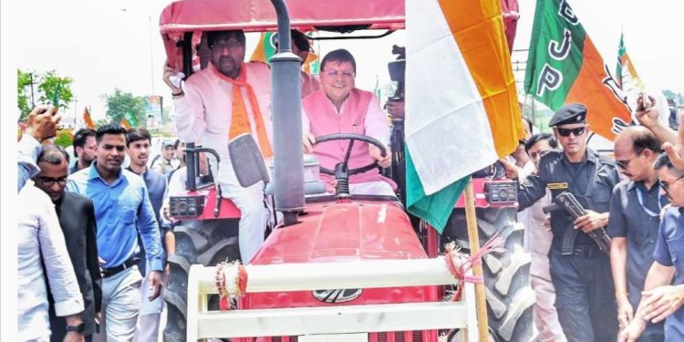 जहां पसीना बहता है, वहीं भविष्य बनता है: लिब्बरहेड़ी में सीएम धामी का कर्मयोगी अवतार