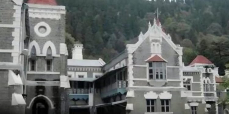 हाईकोर्ट ब्रेकिंग : उपनल कर्मियों के विनियमितीकरण और एरियर पर आचार संहिता के बाद खुलेगी राह। चार सप्ताह में कार्यवाही के निर्देश