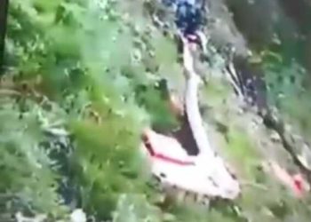 केदारनाथ हादसा: आर्यन कंपनी का हेलीकॉप्टर क्रैश, 7 में से 5-6 लोगों की मौत की आशंका