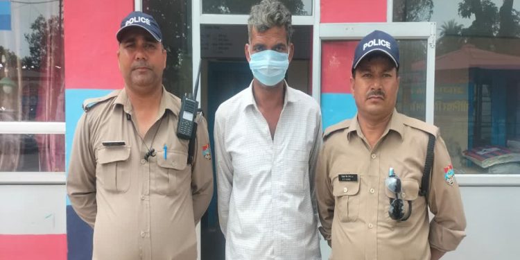 रिश्तों को शर्मसार करता कत्ल: प्रेम में पड़ी बेटी को पिता ने दी मौत