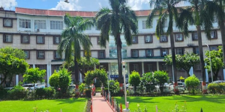 बड़ी खबर: रिक्त पदों पर भर्ती में लापरवाही, अफसरों को नहीं मुख्यमंत्री और मुख्य सचिव के निर्देशों की परवाह