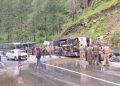 बदरीनाथ हाईवे पर हादसा: सेना की बस पलटी, कई जवान घायल